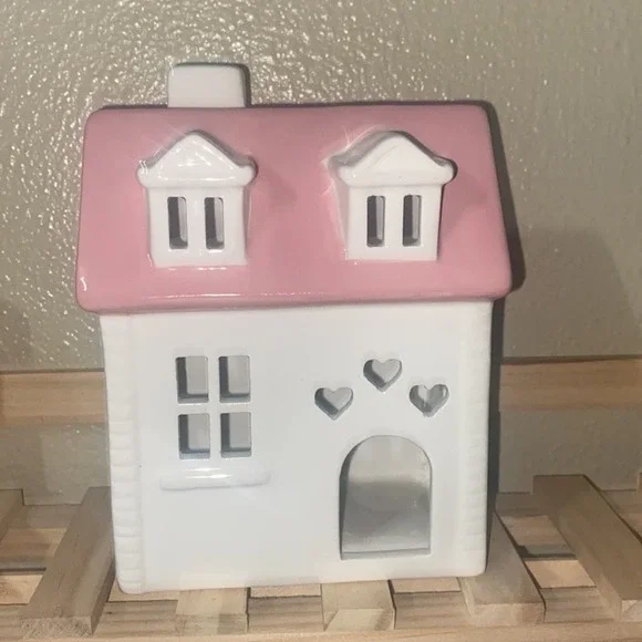 Target Valentine Ceramic Short Building Figurine Pink/White - Spritz - Picture 9 of 10